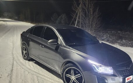 Chevrolet Cruze II, 2010 год, 765 000 рублей, 5 фотография