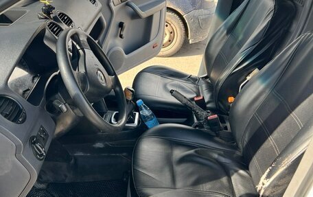 Volkswagen Caddy III рестайлинг, 2006 год, 390 000 рублей, 10 фотография