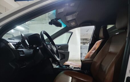 Toyota Camry, 2016 год, 1 700 000 рублей, 6 фотография