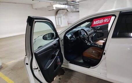 Toyota Camry, 2016 год, 1 700 000 рублей, 7 фотография