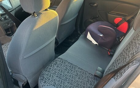 Renault Sandero II рестайлинг, 2017 год, 900 000 рублей, 6 фотография