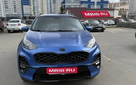 KIA Sportage IV рестайлинг, 2021 год, 2 760 000 рублей, 2 фотография