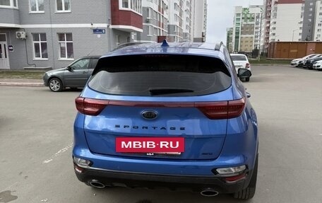 KIA Sportage IV рестайлинг, 2021 год, 2 760 000 рублей, 20 фотография