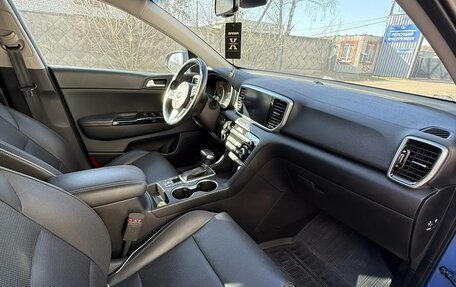 KIA Sportage IV рестайлинг, 2021 год, 2 760 000 рублей, 30 фотография