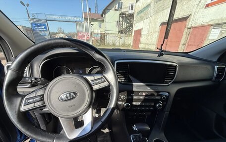 KIA Sportage IV рестайлинг, 2021 год, 2 760 000 рублей, 32 фотография