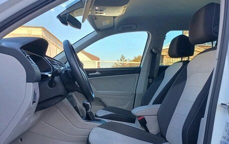 Volkswagen Tiguan II, 2021 год, 2 640 000 рублей, 9 фотография