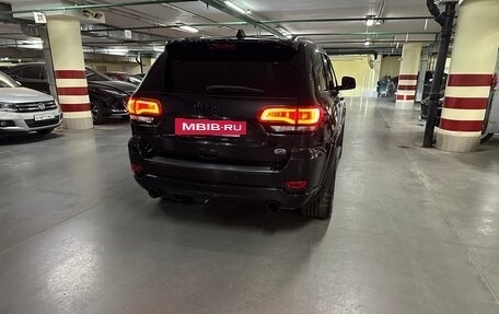 Jeep Grand Cherokee, 2014 год, 2 430 000 рублей, 28 фотография