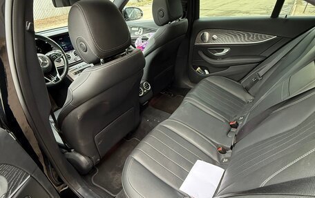 Mercedes-Benz E-Класс, 2020 год, 4 500 000 рублей, 12 фотография