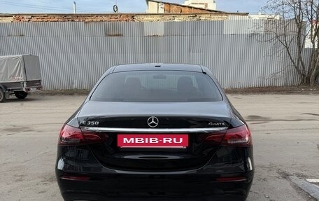 Mercedes-Benz E-Класс, 2020 год, 4 500 000 рублей, 6 фотография