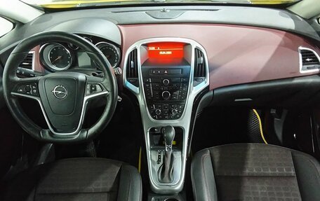 Opel Astra J, 2013 год, 1 030 000 рублей, 9 фотография
