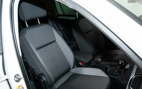 Volkswagen Tiguan II, 2017 год, 2 598 000 рублей, 14 фотография