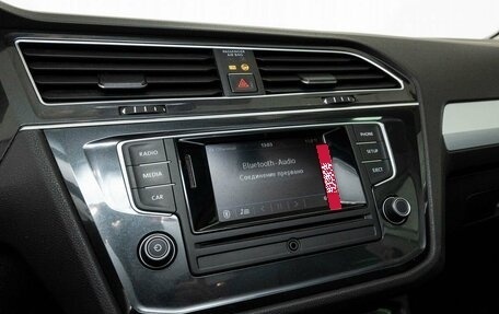 Volkswagen Tiguan II, 2017 год, 2 598 000 рублей, 10 фотография