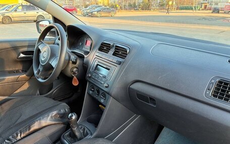 Volkswagen Polo VI (EU Market), 2013 год, 850 000 рублей, 10 фотография