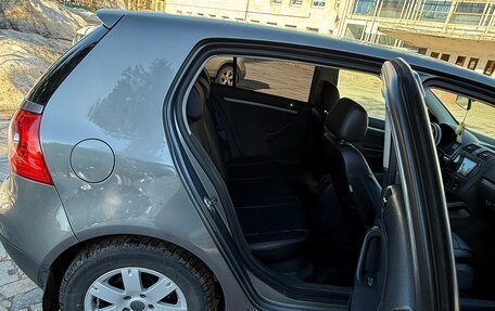 Volkswagen Golf V, 2004 год, 630 000 рублей, 10 фотография