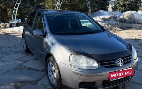 Volkswagen Golf V, 2004 год, 630 000 рублей, 2 фотография