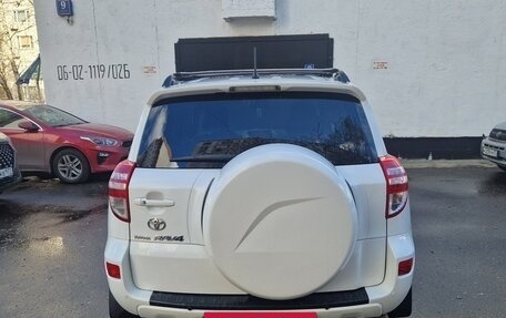 Toyota RAV4, 2011 год, 1 200 000 рублей, 2 фотография