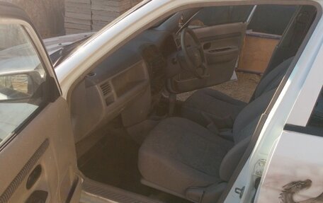 Mazda Demio III (DE), 2001 год, 200 000 рублей, 4 фотография