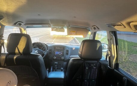 Mitsubishi Pajero IV, 2012 год, 2 000 000 рублей, 14 фотография