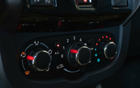 Renault Duster I рестайлинг, 2017 год, 1 390 000 рублей, 24 фотография