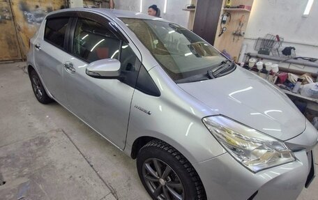 Toyota Vitz, 2017 год, 1 200 000 рублей, 2 фотография