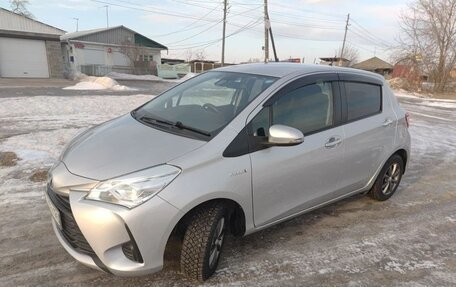 Toyota Vitz, 2017 год, 1 200 000 рублей, 6 фотография