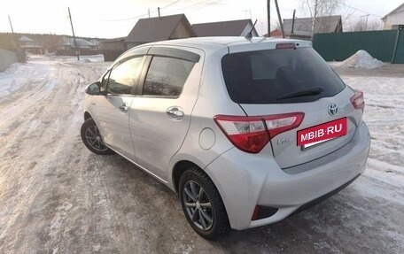 Toyota Vitz, 2017 год, 1 200 000 рублей, 5 фотография