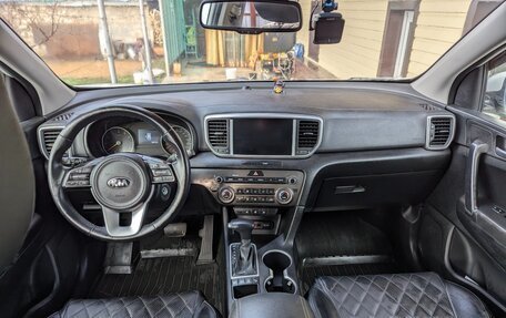 KIA Sportage IV рестайлинг, 2021 год, 2 690 000 рублей, 6 фотография