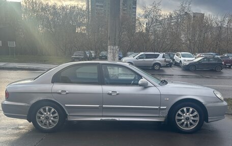 Hyundai Sonata IV рестайлинг, 2005 год, 300 000 рублей, 3 фотография