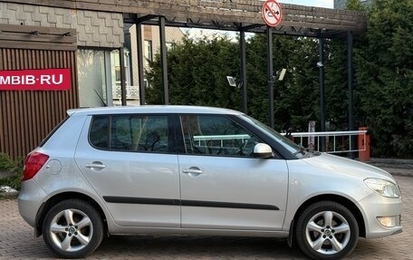 Skoda Fabia II, 2011 год, 590 000 рублей, 4 фотография