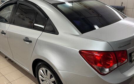 Chevrolet Cruze II, 2010 год, 580 000 рублей, 6 фотография