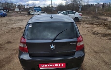BMW 1 серия, 2005 год, 720 000 рублей, 3 фотография