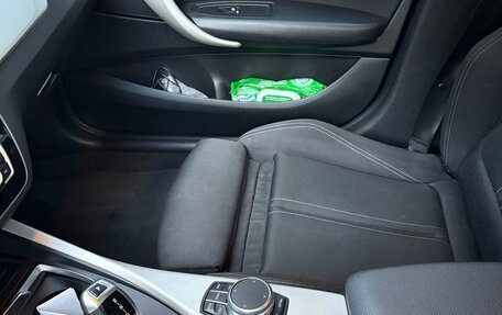 BMW 1 серия, 2018 год, 1 900 000 рублей, 8 фотография