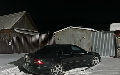 Mercedes-Benz C-Класс, 2004 год, 600 000 рублей, 8 фотография