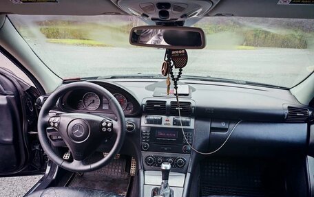 Mercedes-Benz C-Класс, 2004 год, 600 000 рублей, 6 фотография