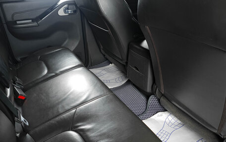 Nissan Navara (Frontier), 2011 год, 1 699 000 рублей, 10 фотография