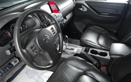 Nissan Navara (Frontier), 2011 год, 1 699 000 рублей, 8 фотография