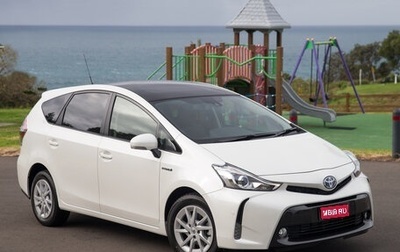 Toyota Prius Alpha I (ZVW40/41), 2016 год, 1 795 000 рублей, 1 фотография