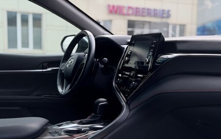 Toyota Camry, 2021 год, 2 450 000 рублей, 9 фотография
