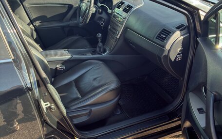 Toyota Avensis III рестайлинг, 2011 год, 950 000 рублей, 8 фотография