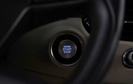 Genesis G90 I рестайлинг, 2016 год, 2 450 000 рублей, 18 фотография