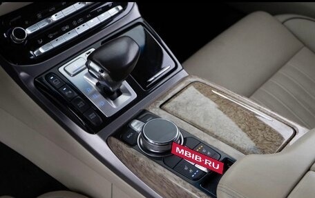 Genesis G90 I рестайлинг, 2016 год, 2 450 000 рублей, 19 фотография