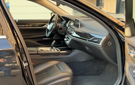 BMW 7 серия, 2017 год, 3 130 000 рублей, 12 фотография