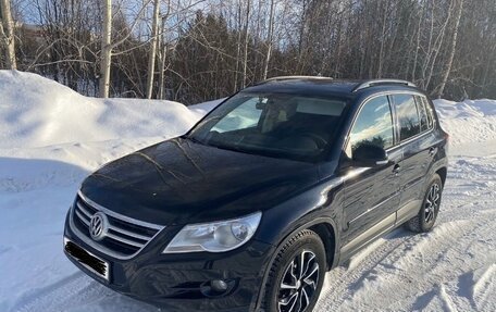 Volkswagen Tiguan I, 2011 год, 950 000 рублей, 2 фотография