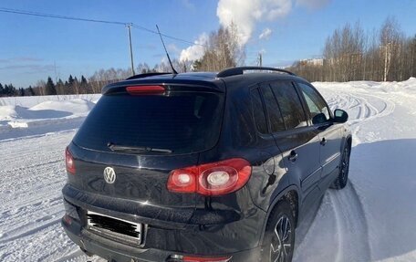 Volkswagen Tiguan I, 2011 год, 950 000 рублей, 4 фотография