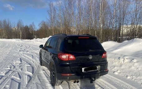 Volkswagen Tiguan I, 2011 год, 950 000 рублей, 3 фотография