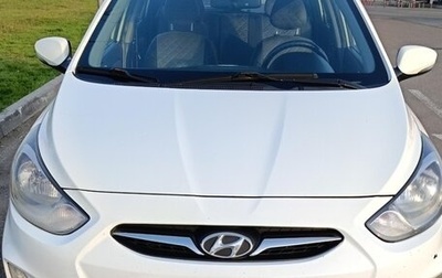 Hyundai Solaris II рестайлинг, 2012 год, 750 000 рублей, 1 фотография