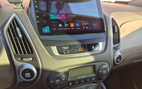 Hyundai ix35 I рестайлинг, 2012 год, 1 400 000 рублей, 10 фотография