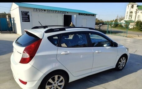 Hyundai Solaris II рестайлинг, 2012 год, 750 000 рублей, 4 фотография