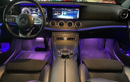 Mercedes-Benz E-Класс, 2019 год, 3 850 000 рублей, 15 фотография