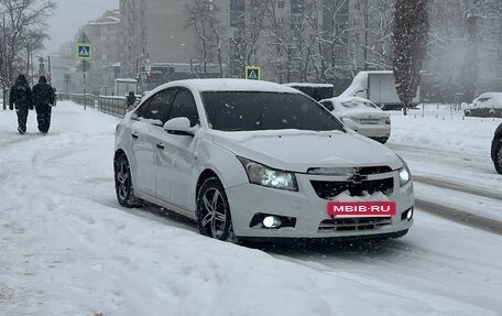 Chevrolet Cruze II, 2010 год, 790 000 рублей, 8 фотография